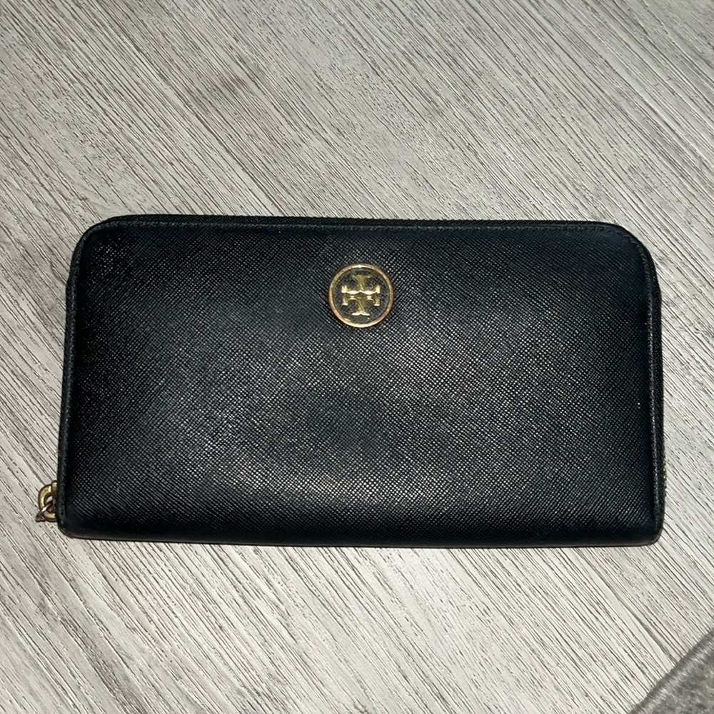 Tory Burch wallet